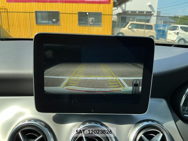 Mercedes Benz GLA-CLASS 2017-03 8817084-4