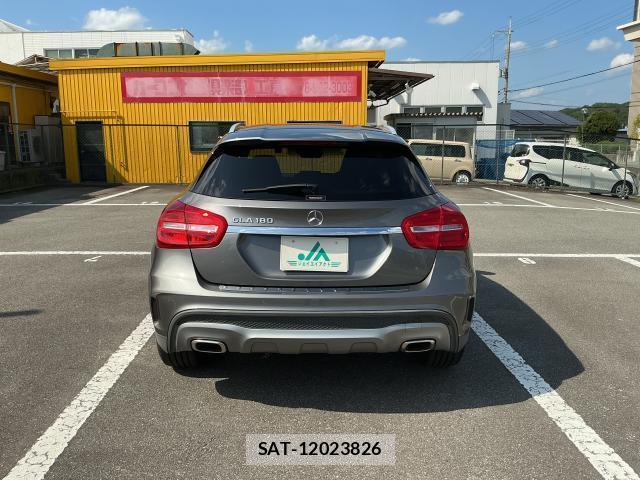 Mercedes Benz GLA-CLASS 2017-03 8817084-9