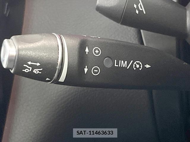 Mercedes Benz GLC-CLASS 2018-10 8813147-6