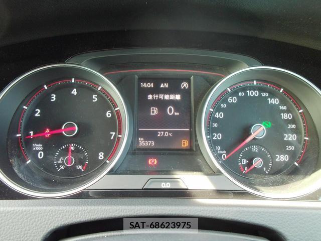 VolksWagen GOLF GTI 2016-08 8812510-11