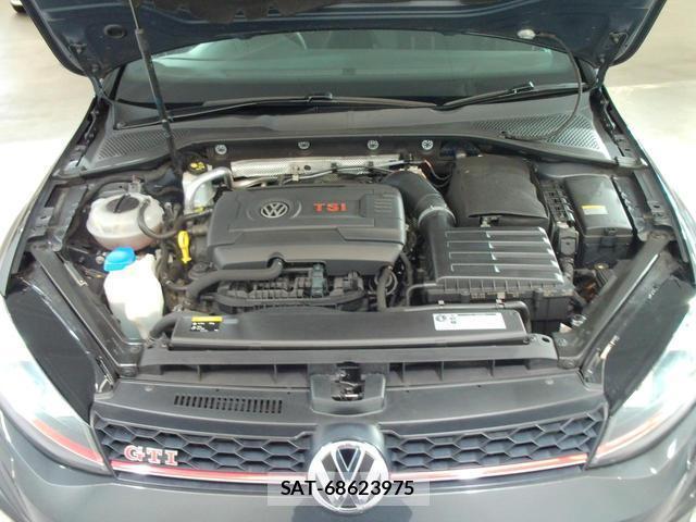VolksWagen GOLF GTI 2016-08 8812510-17