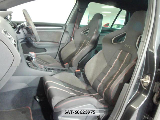 VolksWagen GOLF GTI 2016-08 8812510-18