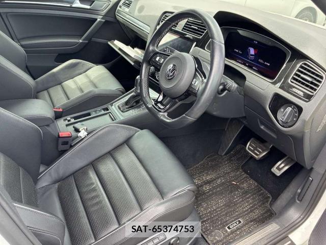 VolksWagen GOLF R VARIANT 2017-12 8817334-6
