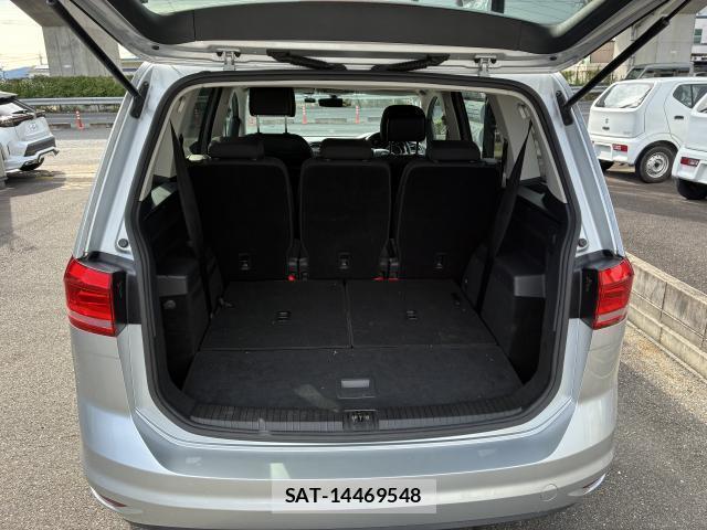 VolksWagen GOLF TOURAN 2016-02 8814665-10