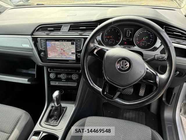 VolksWagen GOLF TOURAN 2016-02 8814665-2