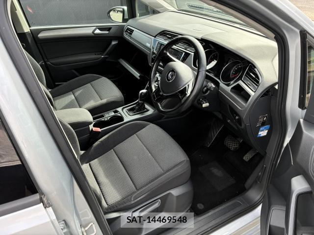 VolksWagen GOLF TOURAN 2016-02 8814665-7