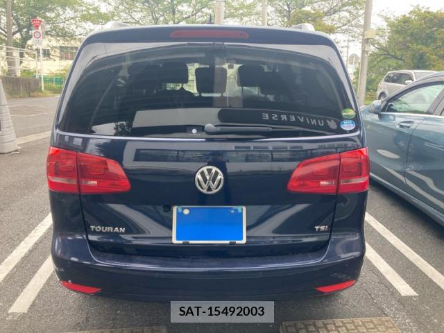 VolksWagen GOLF TOURAN 2012-07 8817191-13