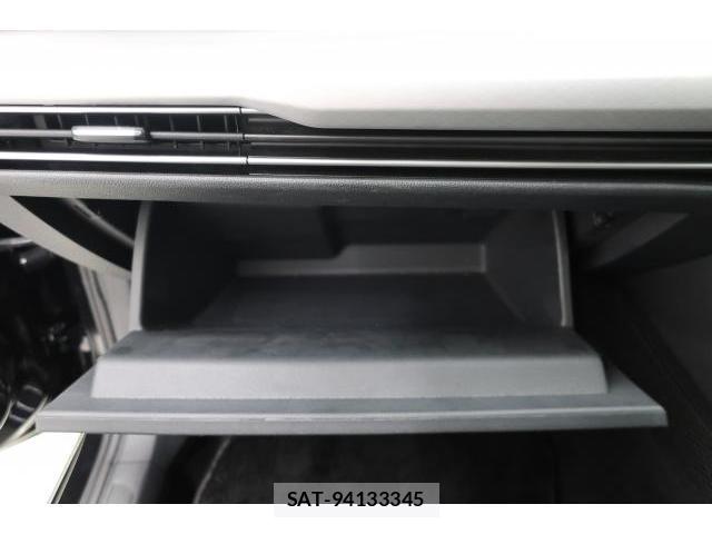 VolksWagen GOLF VARIANT 2023-06 8812098-12