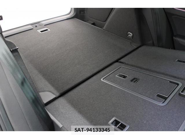 VolksWagen GOLF VARIANT 2023-06 8812098-15
