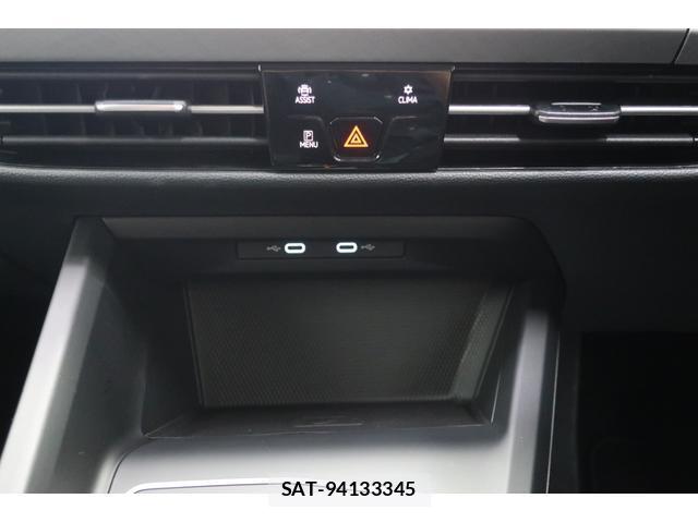 VolksWagen GOLF VARIANT 2023-06 8812098-9