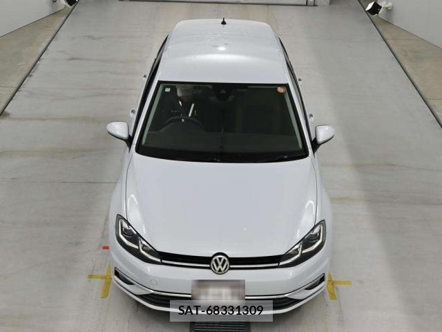 VolksWagen GOLF 2018-11 8816128-11