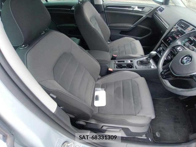 VolksWagen GOLF 2018-11 8816128-4