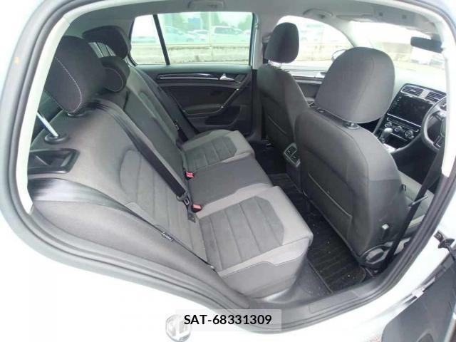 VolksWagen GOLF 2018-11 8816128-5