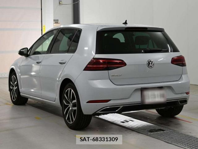 VolksWagen GOLF 2018-11 8816128-9