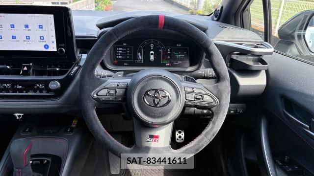 Toyota COROLLA 2025-08 8815466-15