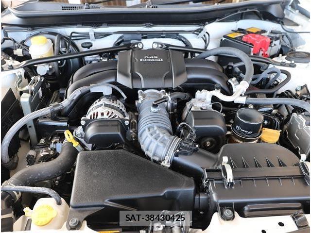Toyota GR86 2024-12 8812383-18