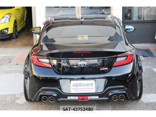 Toyota GR86 2024-01 8812822-1