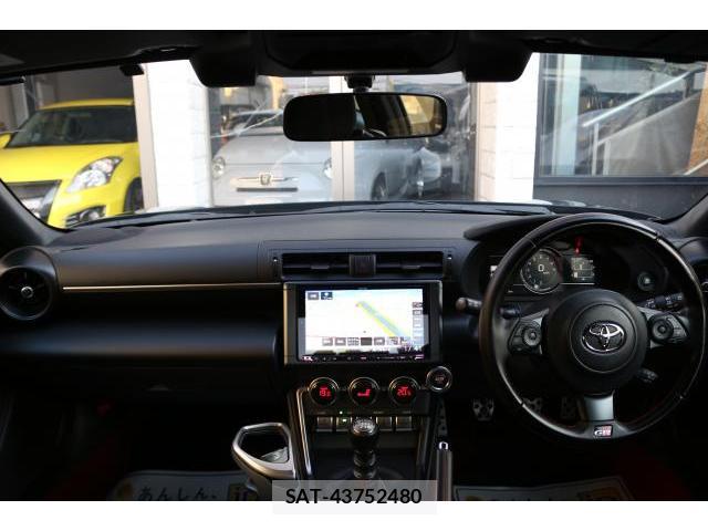 Toyota GR86 2024-01 8812822-2