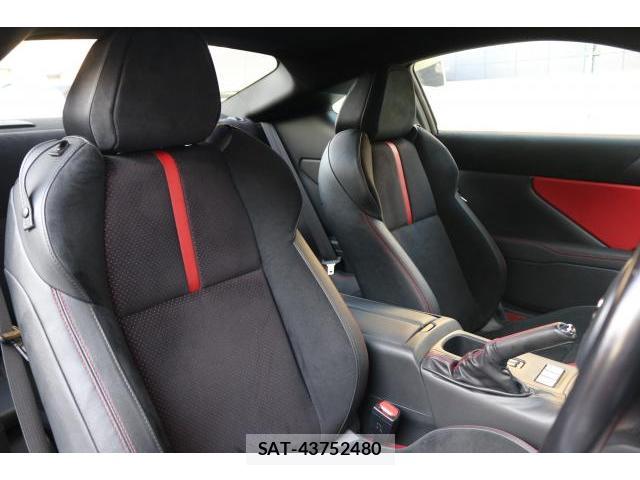 Toyota GR86 2024-01 8812822-5