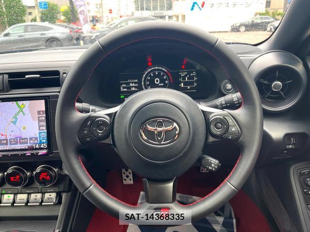 Toyota GR86 2026-05 8813207-10
