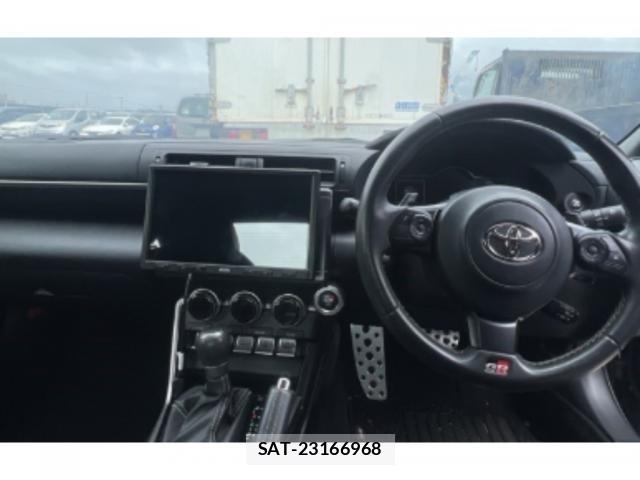 Toyota GR86 2022-04 8816584-2