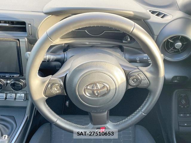 Toyota GR86 2022-02 8817182-11