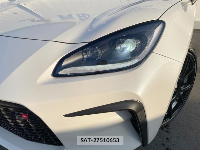 Toyota GR86 2022-02 8817182-12