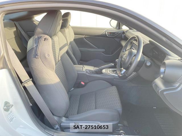 Toyota GR86 2022-02 8817182-8