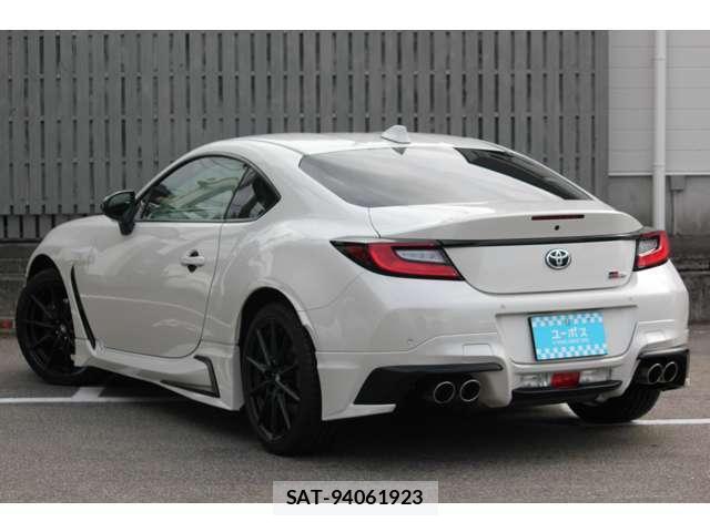Toyota GR86 2024-11 8817666-3