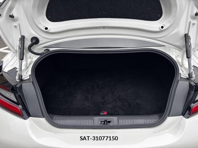 Toyota GR86 2024-07 8817667-8
