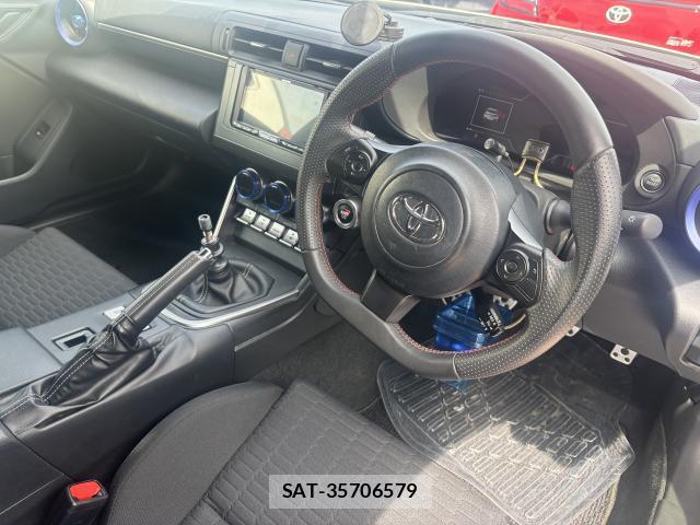 Toyota GR86 2023-01 8817765-2