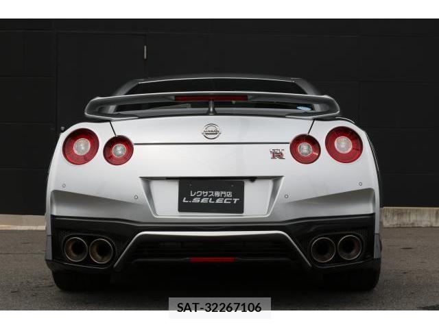 Nissan GT-R 2016-12 8812494-13