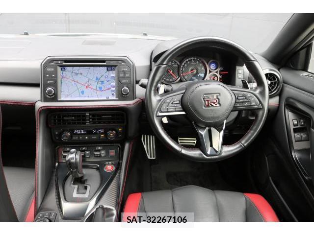 Nissan GT-R 2016-12 8812494-2