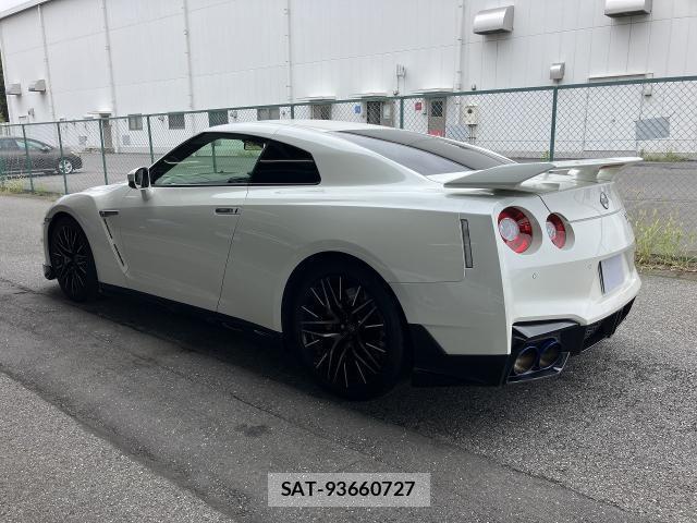 Nissan GT-R 2024-07 8813947-1