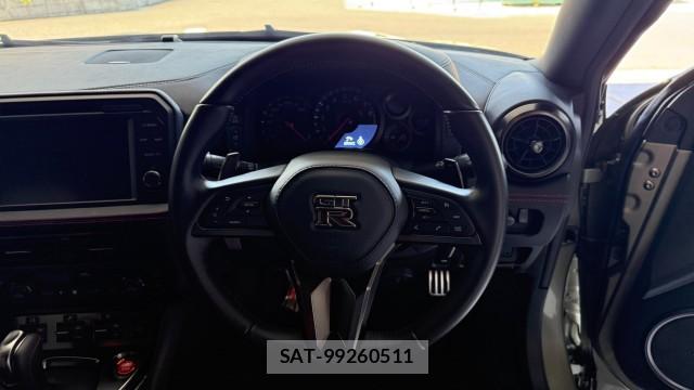 Nissan GT-R 2022-08 8815518-16