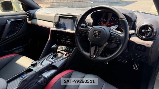 Nissan GT-R 2022-08 8815518-2
