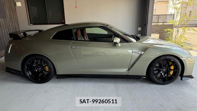 Nissan GT-R 2022-08 8815518-3