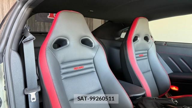 Nissan GT-R 2022-08 8815518-5