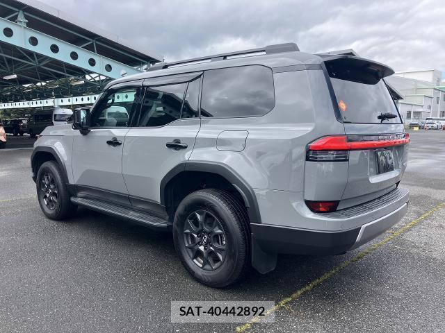 Lexus GX 2025-08 8813928-1
