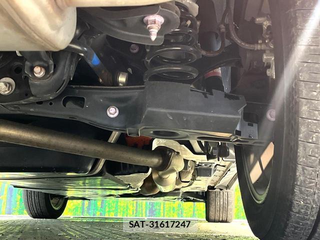 Toyota HARRIER HYBRID 2021-07 8813674-19