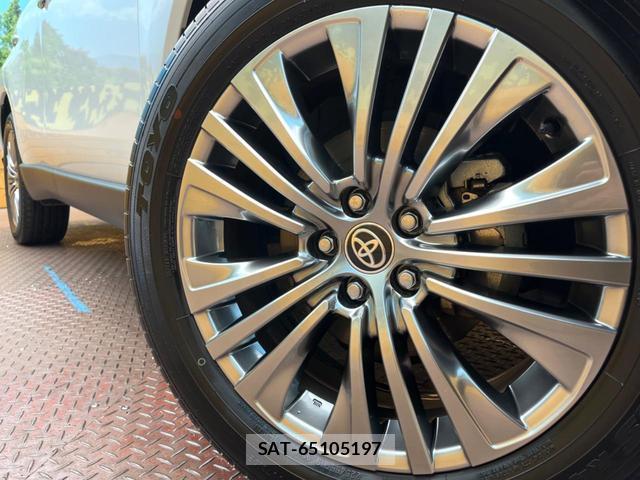 Toyota HARRIER HYBRID 2024-10 8813694-12