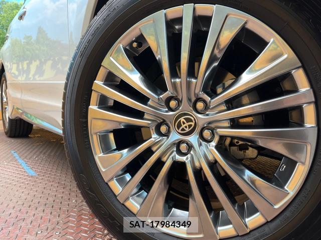 Toyota HARRIER HYBRID 2025-03 8813695-12