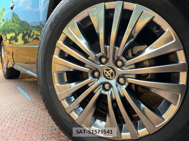 Toyota HARRIER HYBRID 2023-09 8813699-12