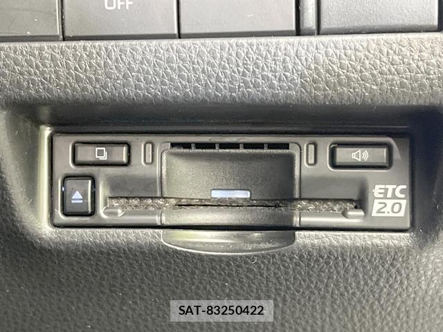 Toyota HARRIER HYBRID 2024-01 8813995-6