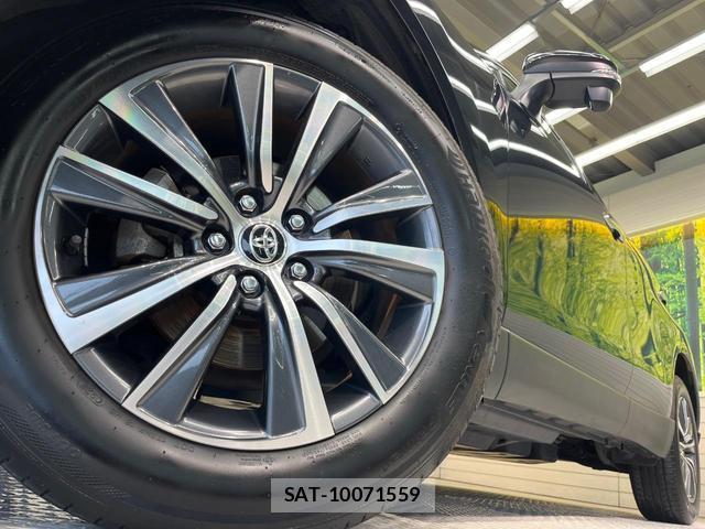 Toyota HARRIER HYBRID 2021-03 8817571-12