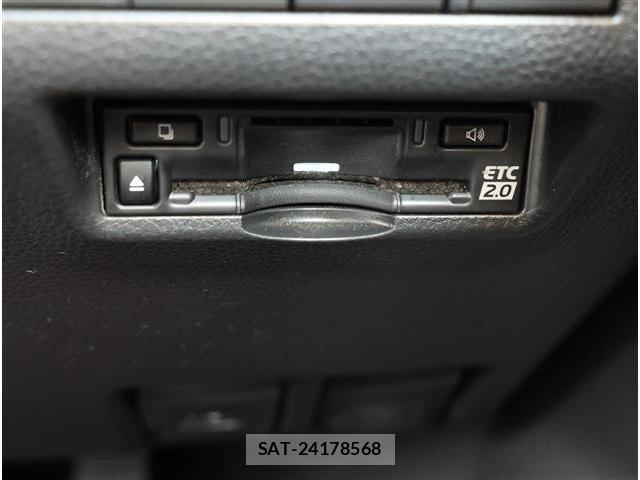 Toyota HARRIER 2024-03 8812379-8