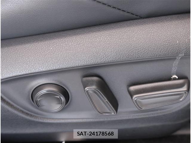 Toyota HARRIER 2024-03 8812379-9