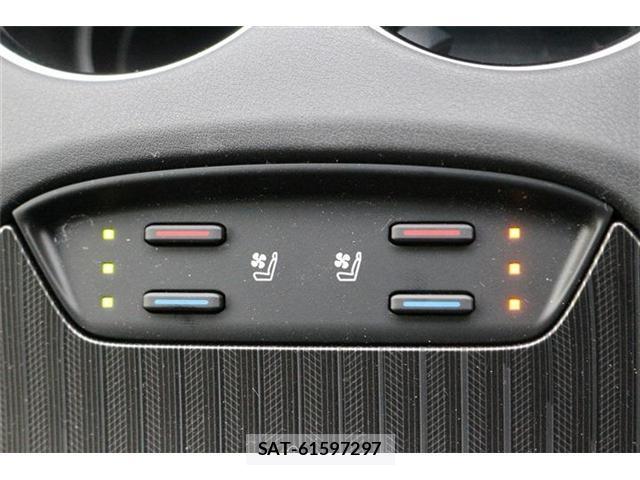Toyota HARRIER 2021-06 8812802-5