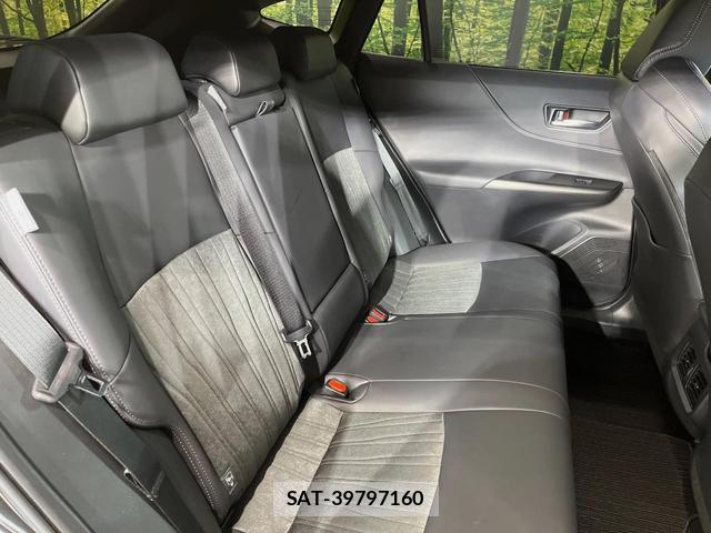 Toyota HARRIER 2024-03 8812930-8