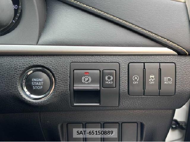 Toyota HARRIER 2018-06 8813082-14